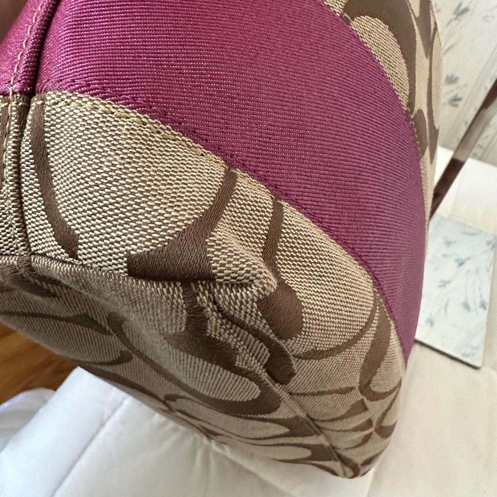 Coach Brown and Pink Tote with Signature Style - Picture 9 of 16